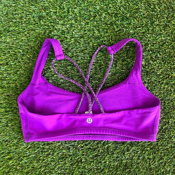lululemon athletica Other - Lululemon Free To Be sports bra